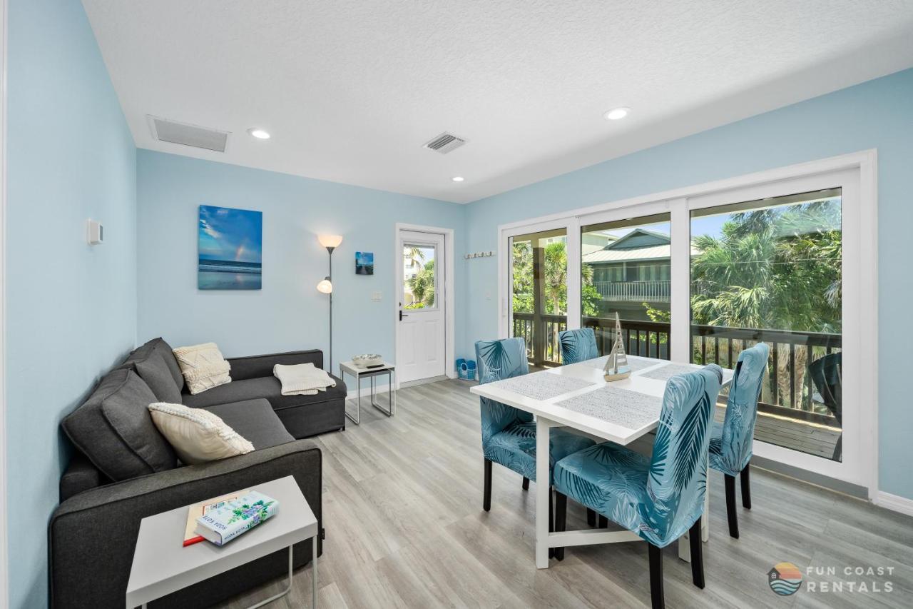 Dog Friendly Loft Steps From Beach With Gas Barbecue Grill And Upstairs Deck! New Smyrna Beach Buitenkant foto