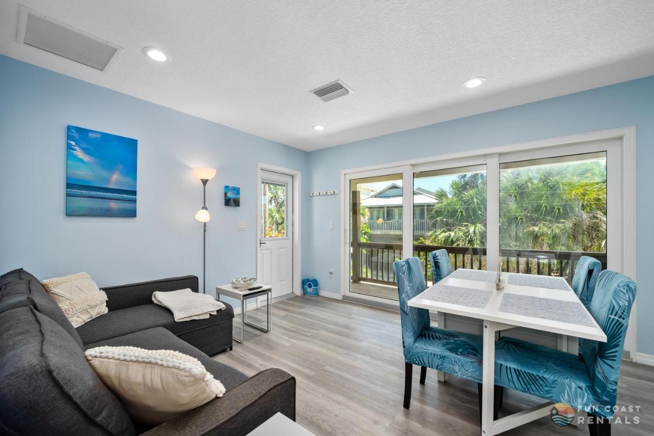 Dog Friendly Loft Steps From Beach With Gas Barbecue Grill And Upstairs Deck! New Smyrna Beach Buitenkant foto