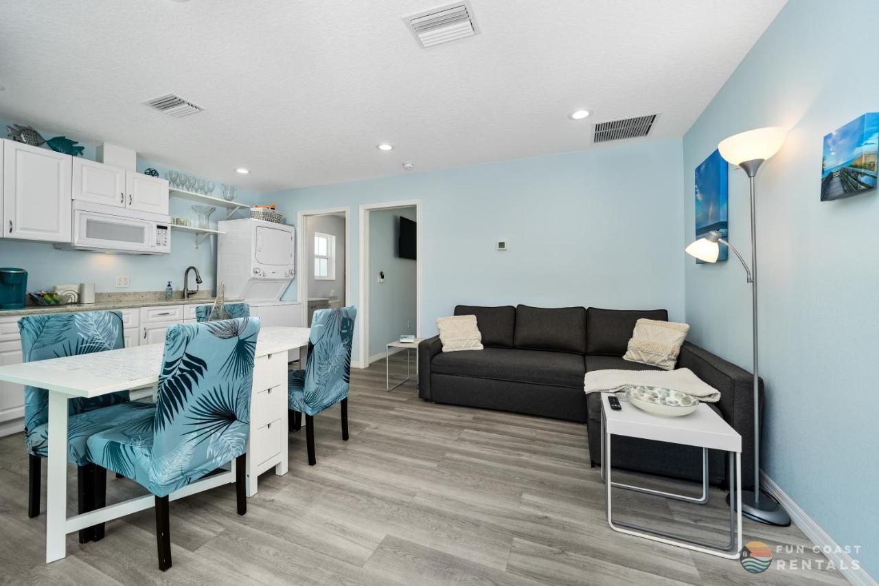 Dog Friendly Loft Steps From Beach With Gas Barbecue Grill And Upstairs Deck! New Smyrna Beach Buitenkant foto